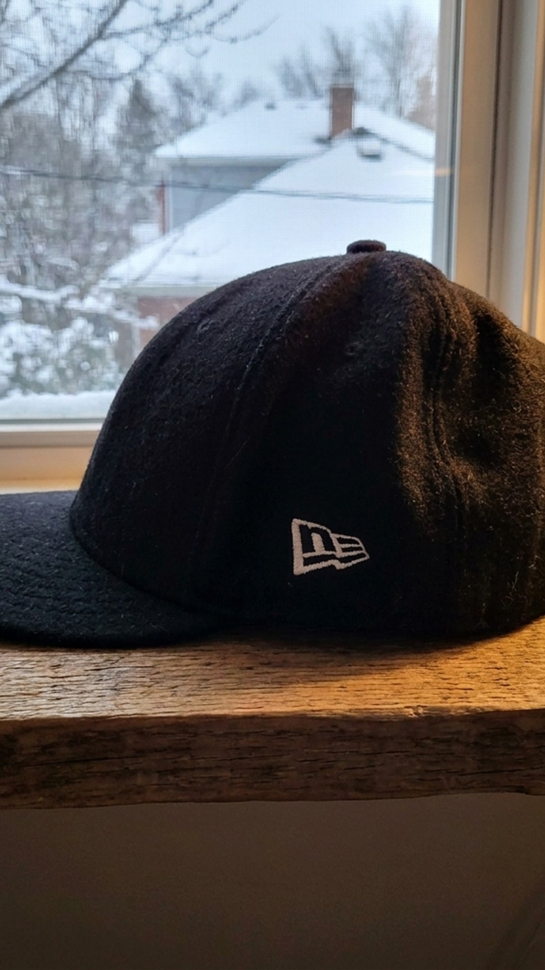 New Era 59FIFTY Black Wool Fitted Hat 7 3/8