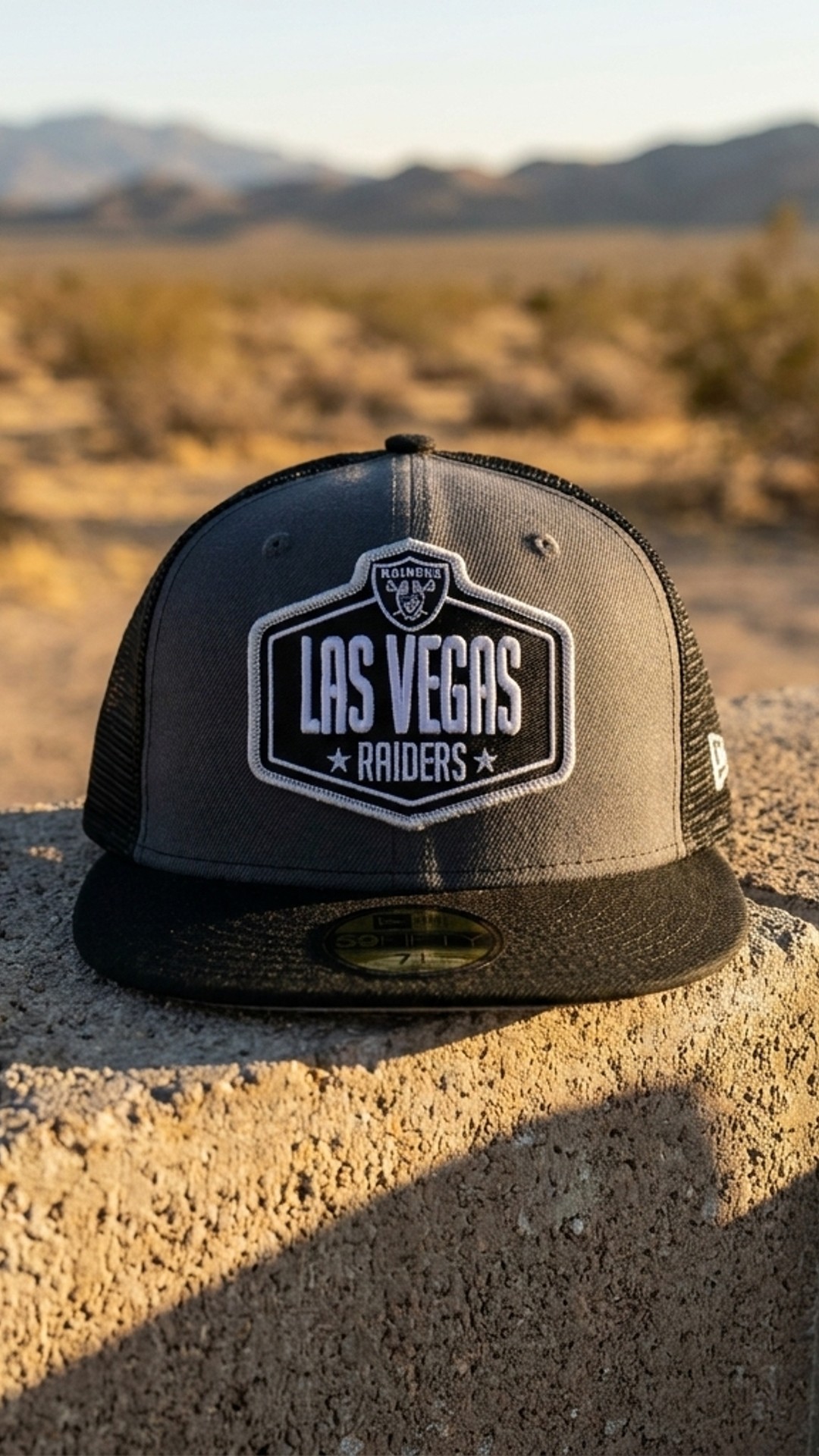 Las Vegas Raiders New Era 59FIFTY Fitted Mesh Hat - Size 7 1/8