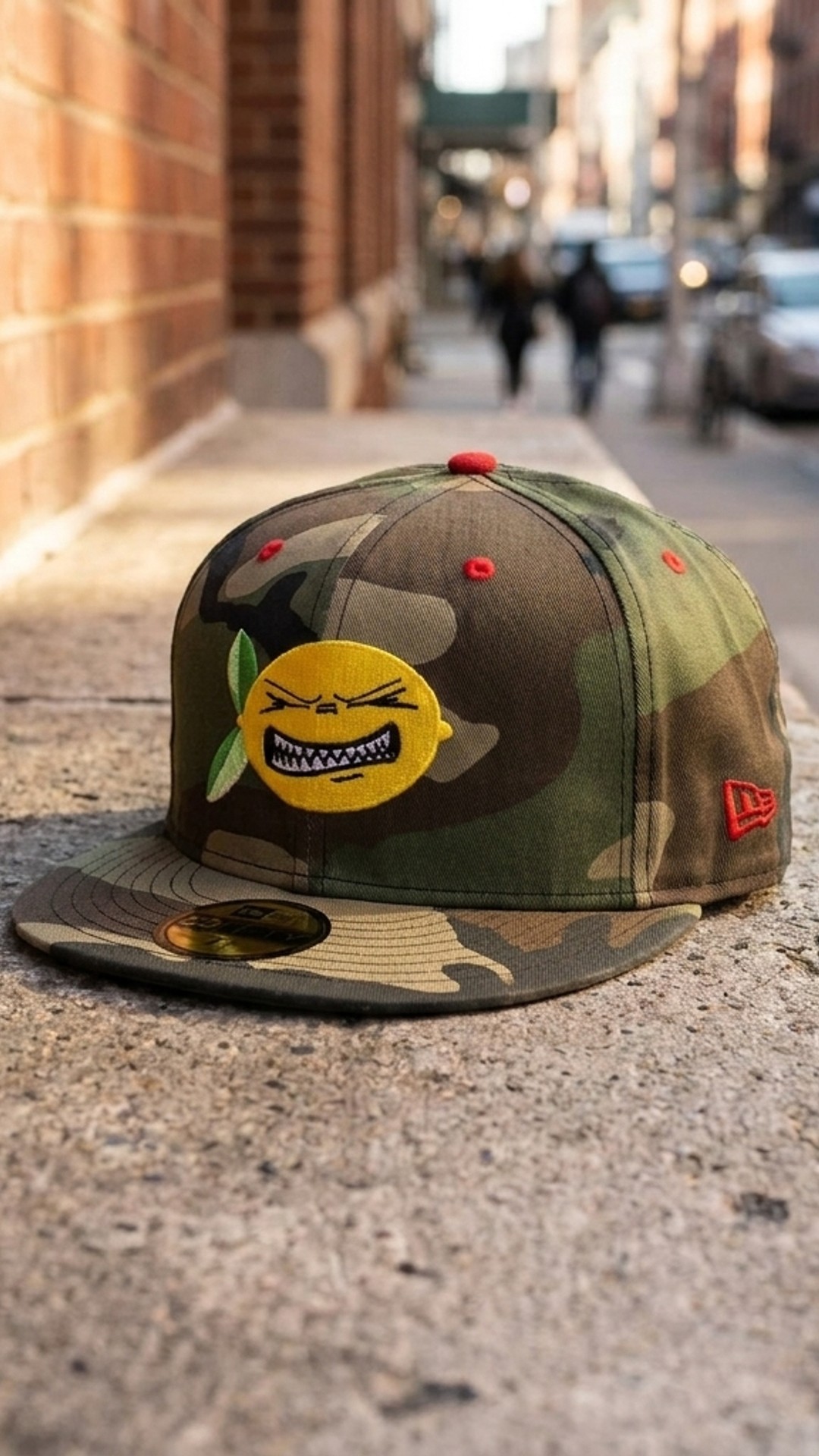 New Era 59Fifty Sz 8 Camo Hat Sour Lemon Embroidered Size XL Fitted 63.5cm